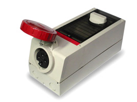 Toma Industrial Adosable C/bloqueo